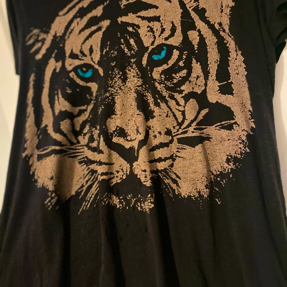 🐯Tiger Tee🐯 (SIZE: 12-14)